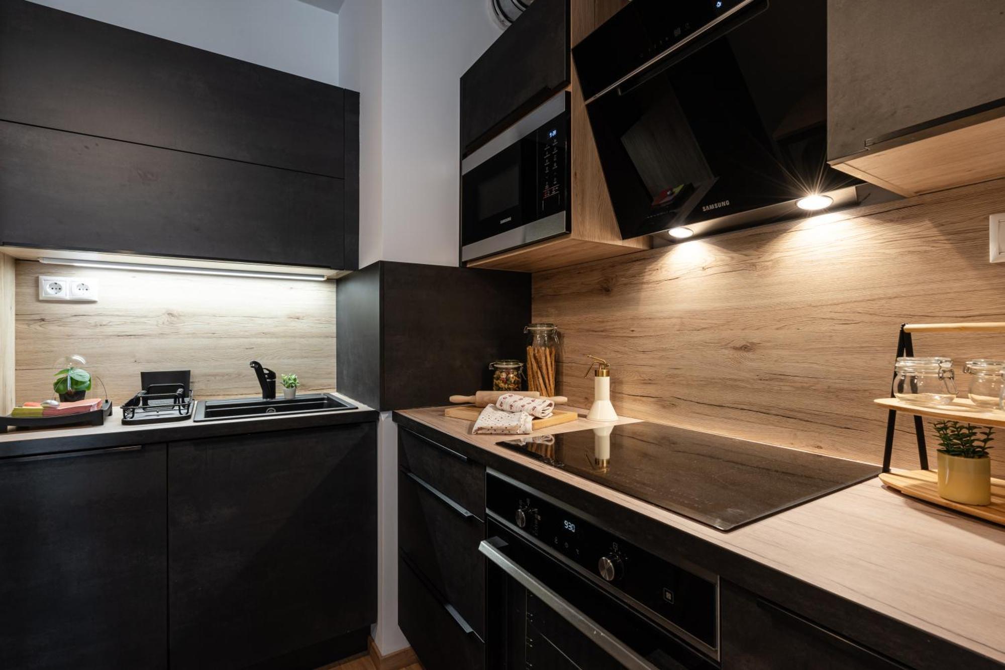 Blooming Budapest Apartment With Free Underground Parking 외부 사진